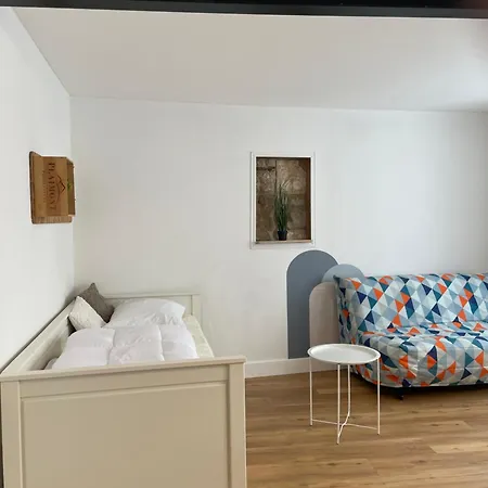 Apartment Centre